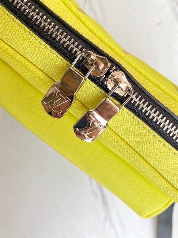 ルイヴィトンバッグ角部分ディテール